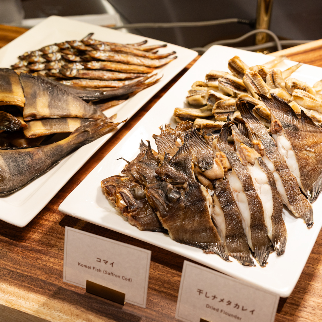 The HARBOR SAPPOROのホテルビュッフェで味わう香ばしい『ホッケの浜焼き』
