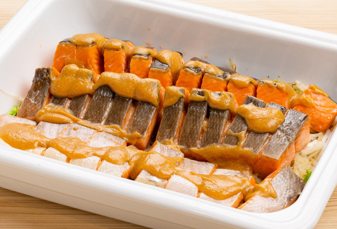 The HARBOR SAPPOROのホテルビュッフェで味わう甘味噌仕立ての伝統郷土料理『鮭のちゃんちゃん焼き』