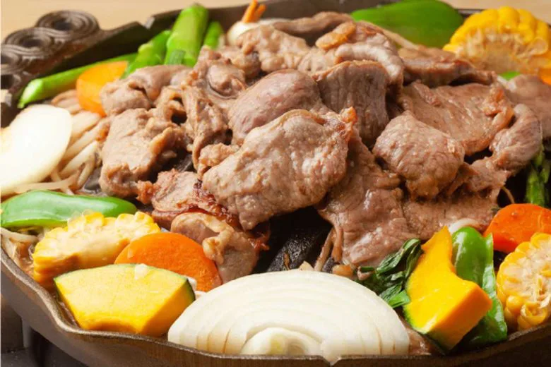 やわらかいラム肉のジンギスカン