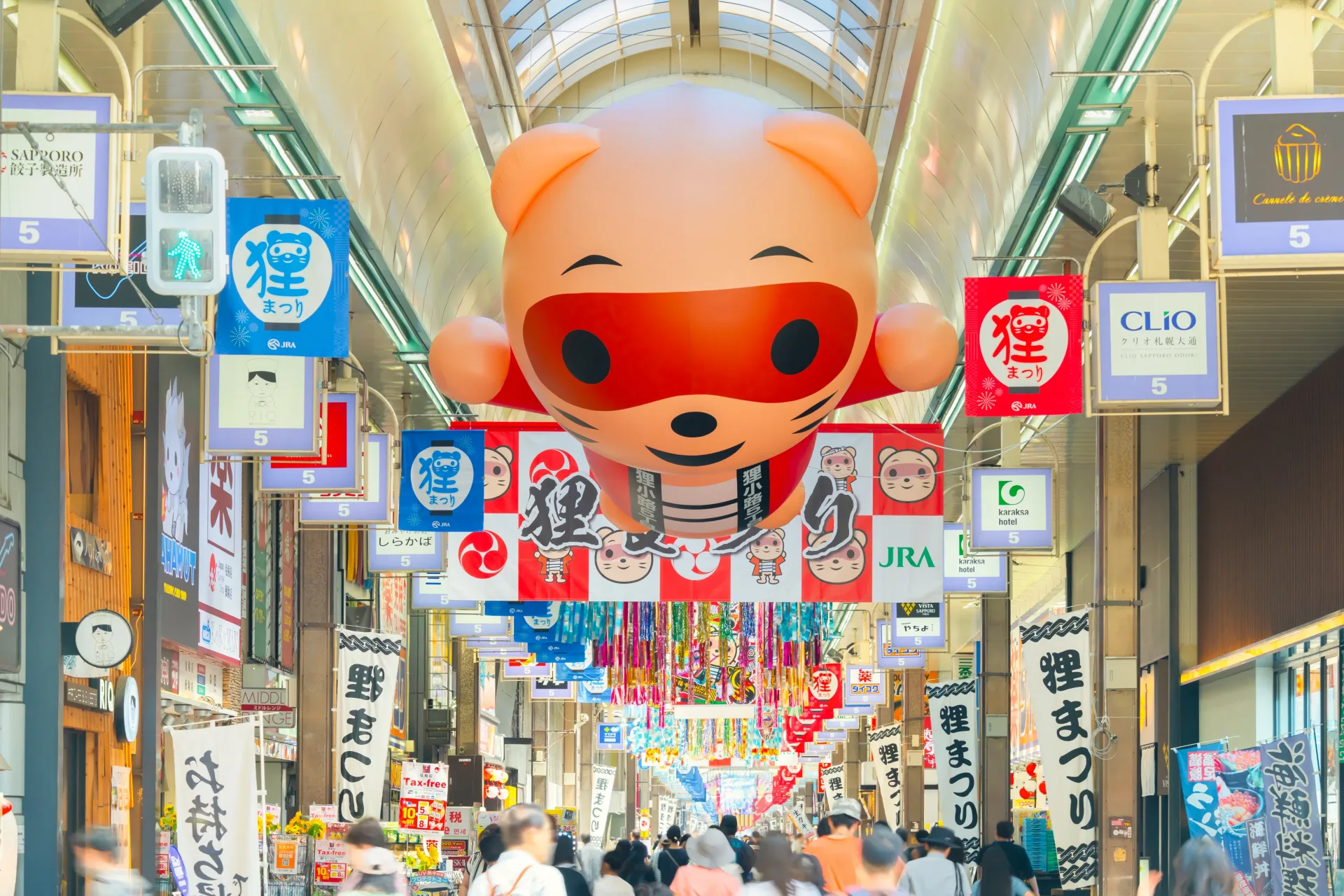 狸小路商店街のアーケード